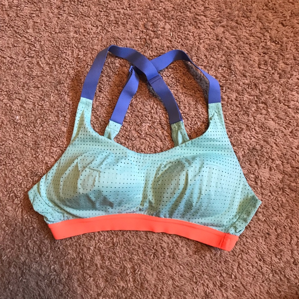 Victoria Secret Sports bra